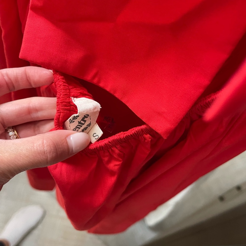Red Dress - Picture 3 of 3